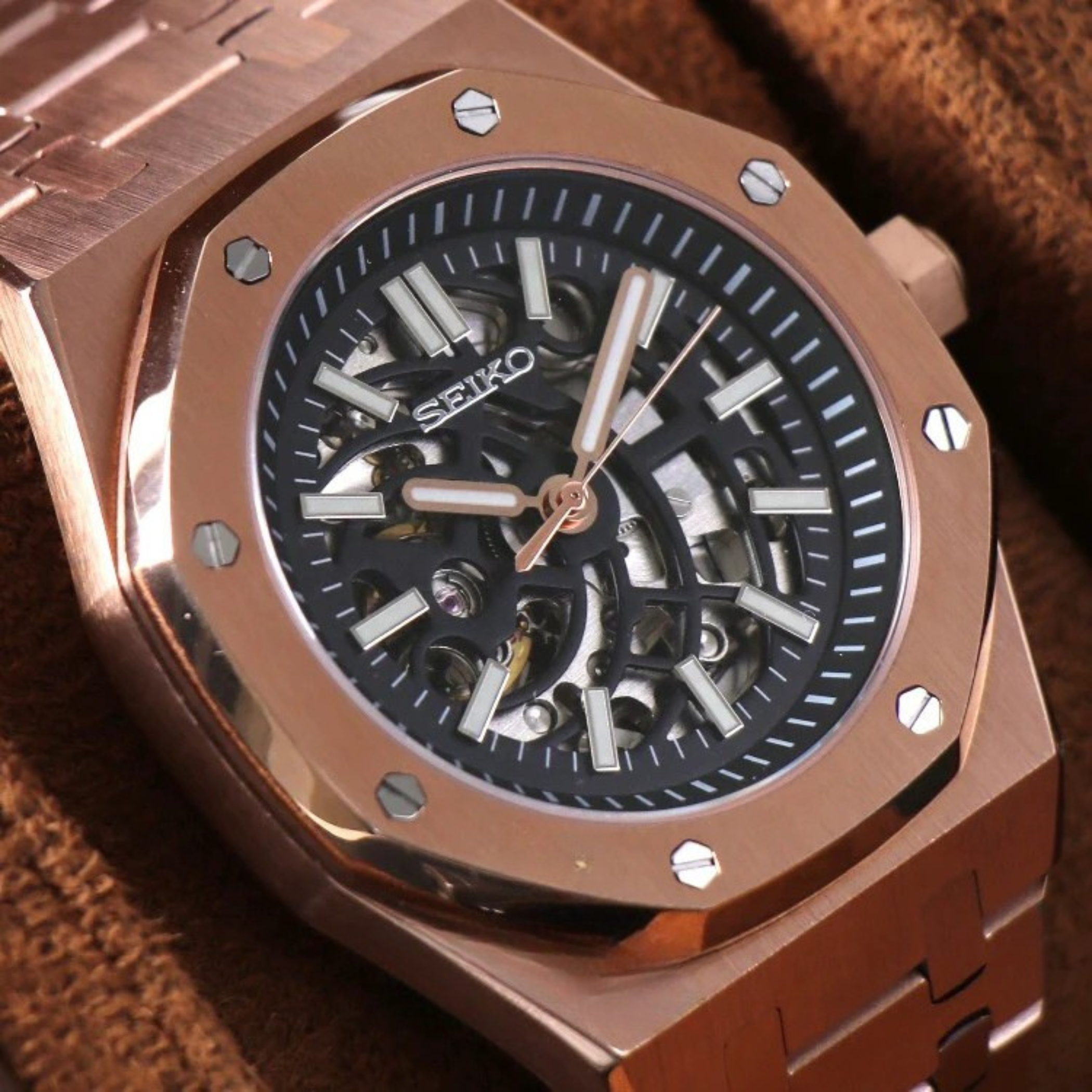 Royal Seikoak Skeleton Rosegold